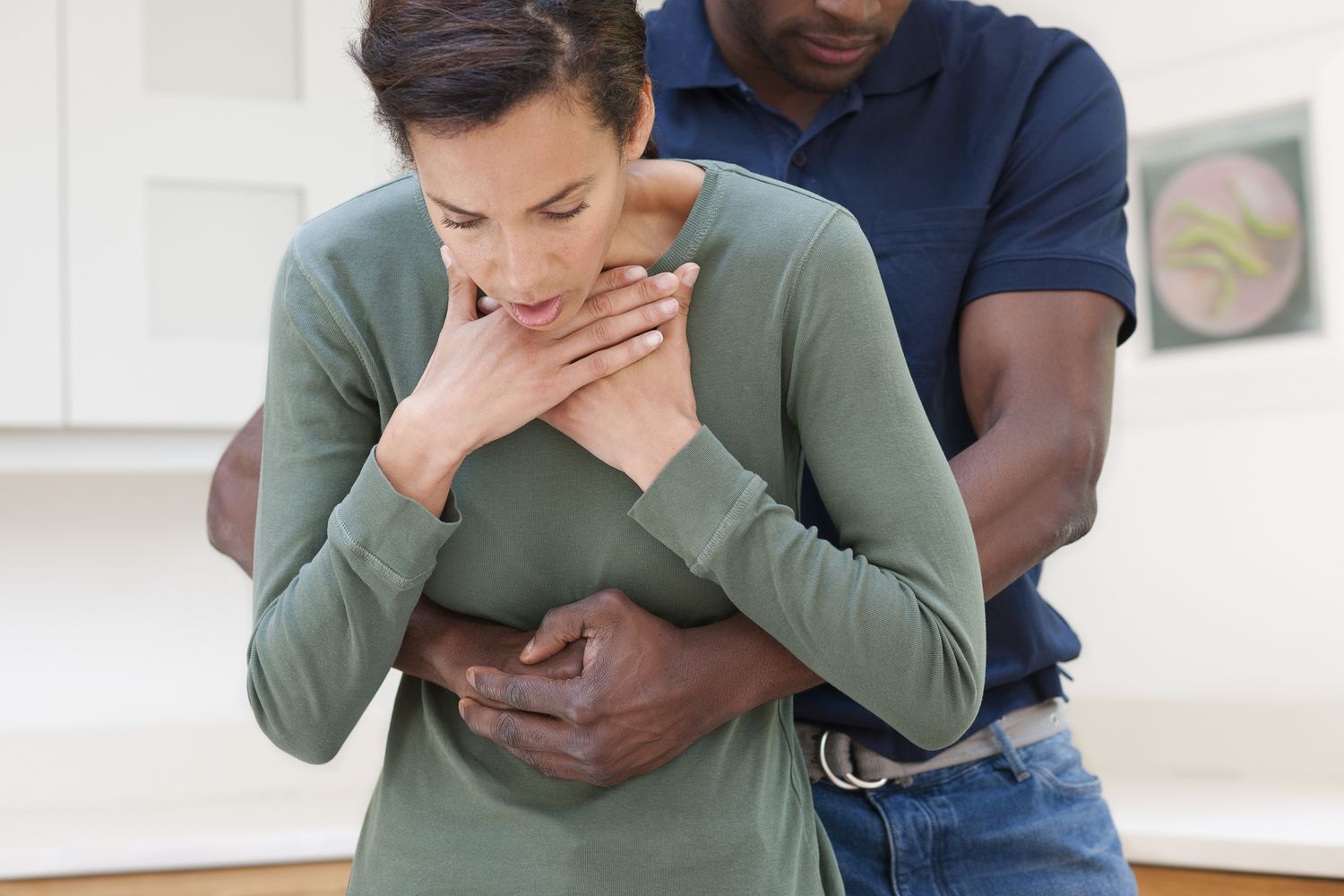 What to Do When Somebody is Choking? – Your Emergency Guide