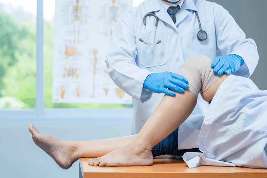 When You Should See an Orthopedic Hand and Upper Extremity Surgeon