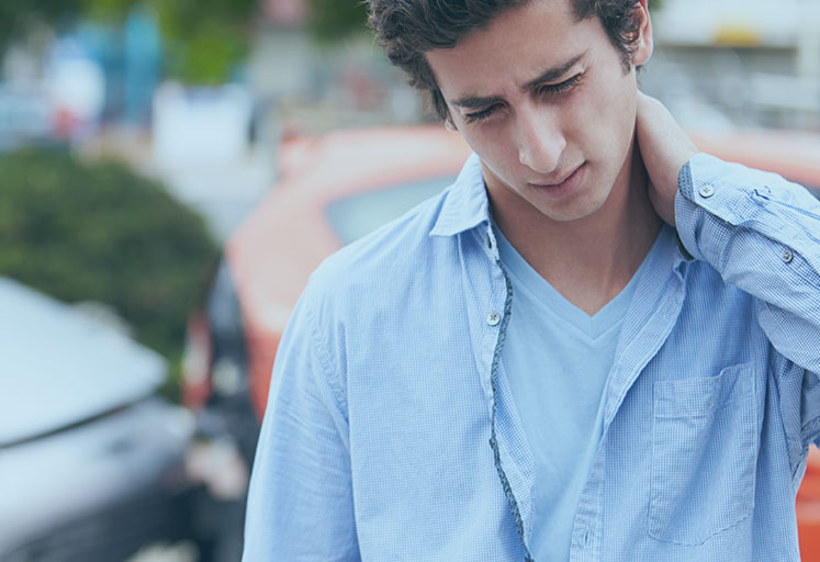 Whiplash or Neck Strain: Causes, Diagnosis, and Treatment Options