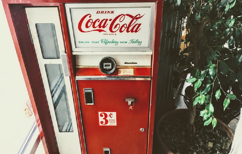 Traditional vending machines vs healthy vending machines